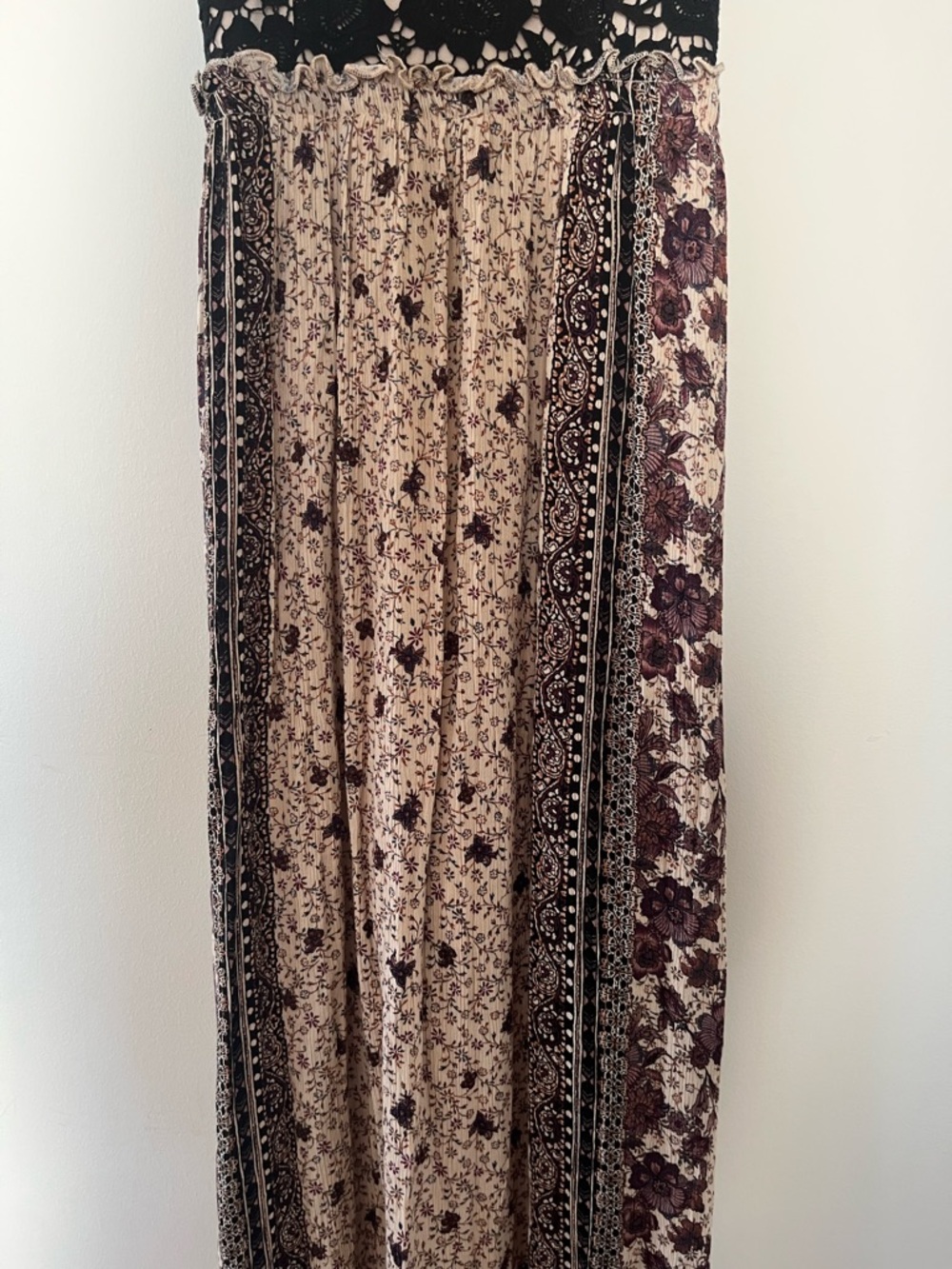 Boho Maxi Crochet Knit Dress Womens Medium Black Cream Floral Beach Festival - Picture 3 of 9